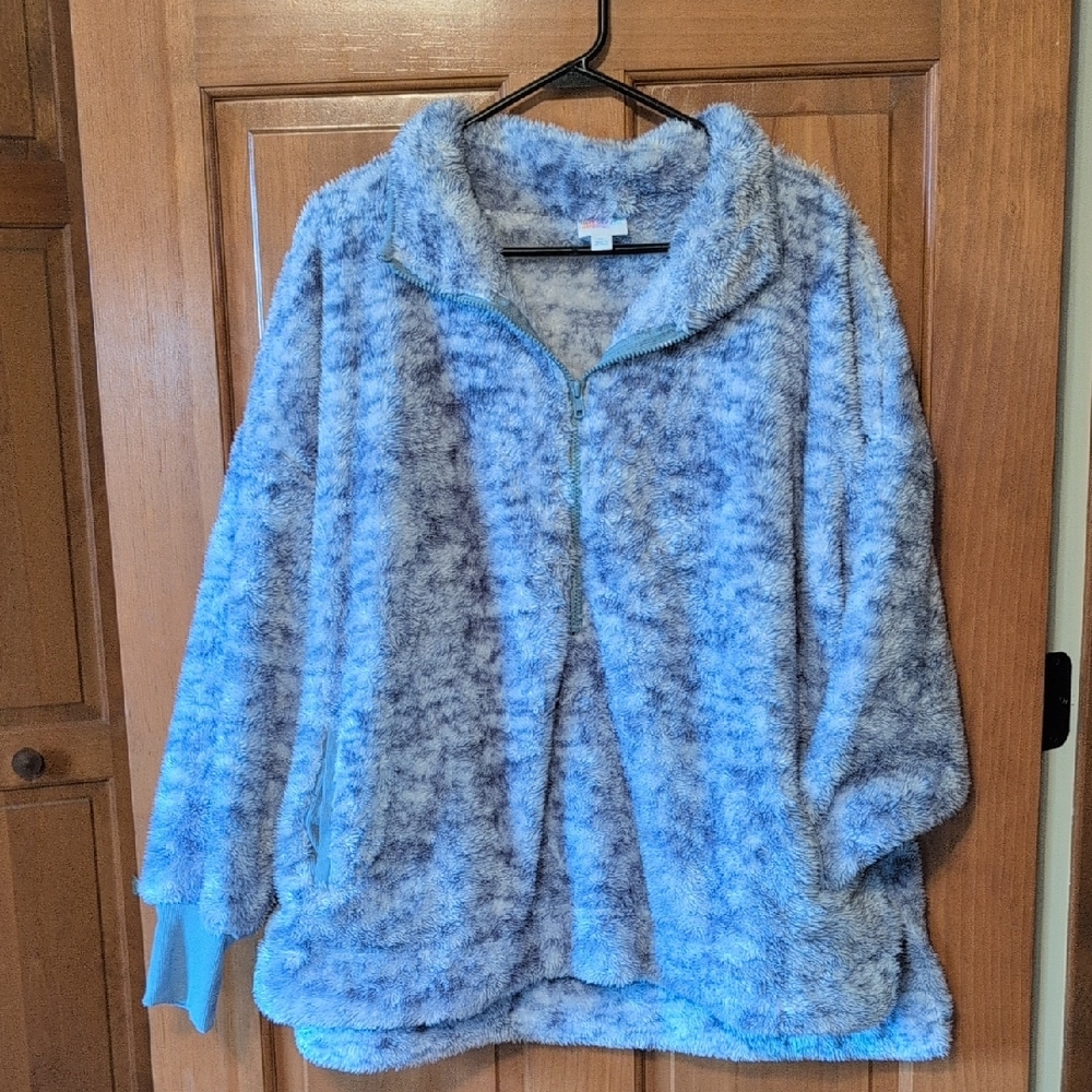 LuLaRoe Cozy Lavender Fleece Pullover
